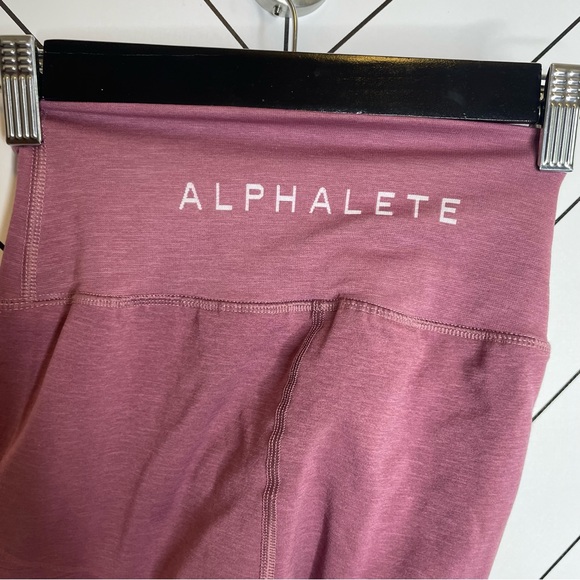 Alphalete | OG Revival Seamless Compression Workout Leggings Mauve Pink Size XS - Picture 8 of 11